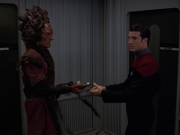 Filename=extant_StarTrek_VOY_7x11-Shattered_3212.jpg
Filesize=124KiB
Dimensions=1200x900
Date added=Jan 14, 2020 extant_StarTrek_VOY_7x11-Shattered_3212.jpg