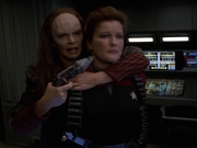 Filename=extant_StarTrek_VOY_7x11-Shattered_3222.jpg
Filesize=130KiB
Dimensions=1200x900
Date added=Jan 14, 2020 extant_StarTrek_VOY_7x11-Shattered_3222.jpg