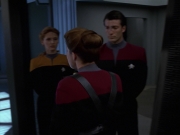 extant_StarTrek_VOY_7x11-Shattered_3284.jpg