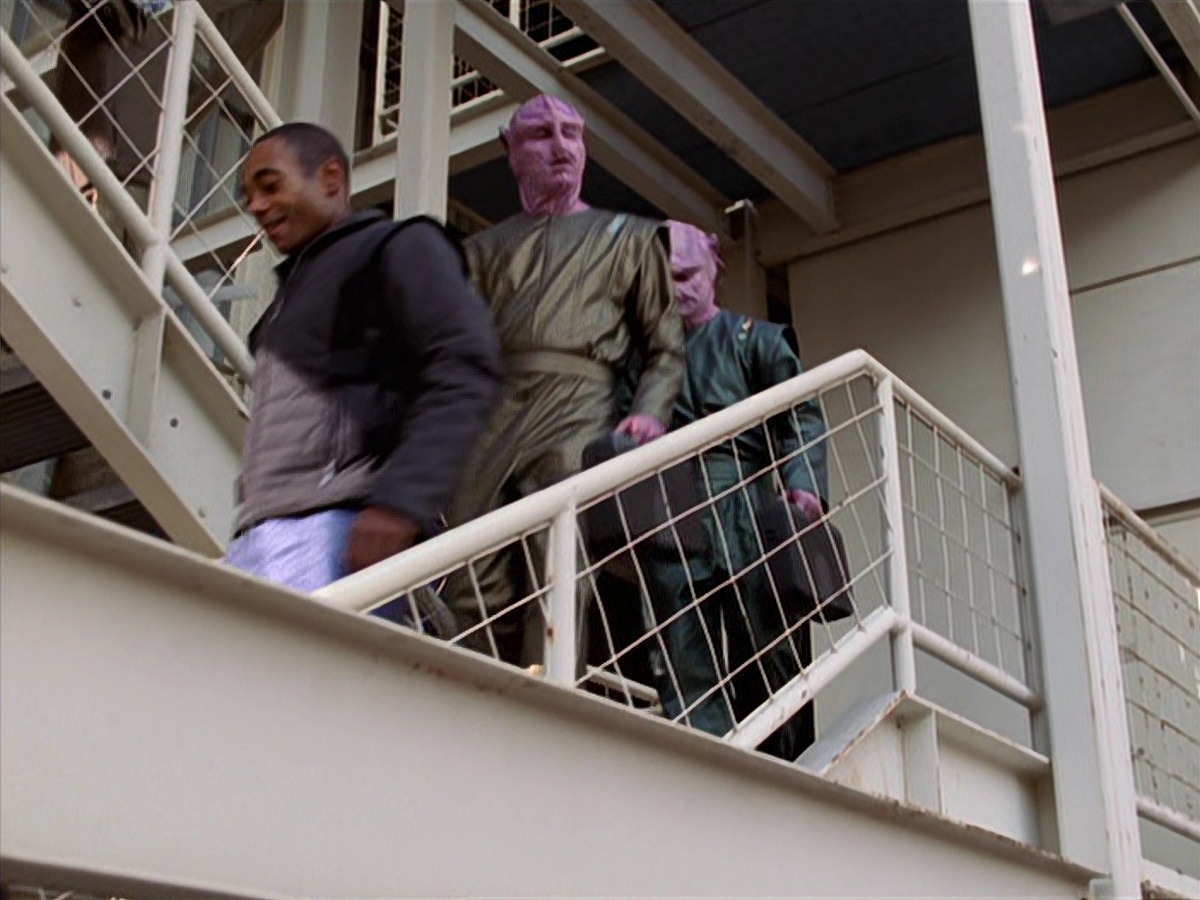 extant_StarTrek_VOY_7x16-WorkforcePart1_0030.jpg