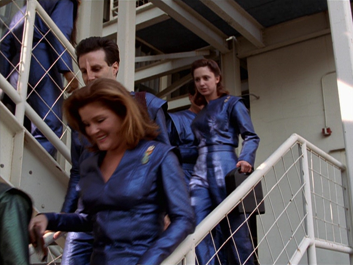 extant_StarTrek_VOY_7x16-WorkforcePart1_0046.jpg