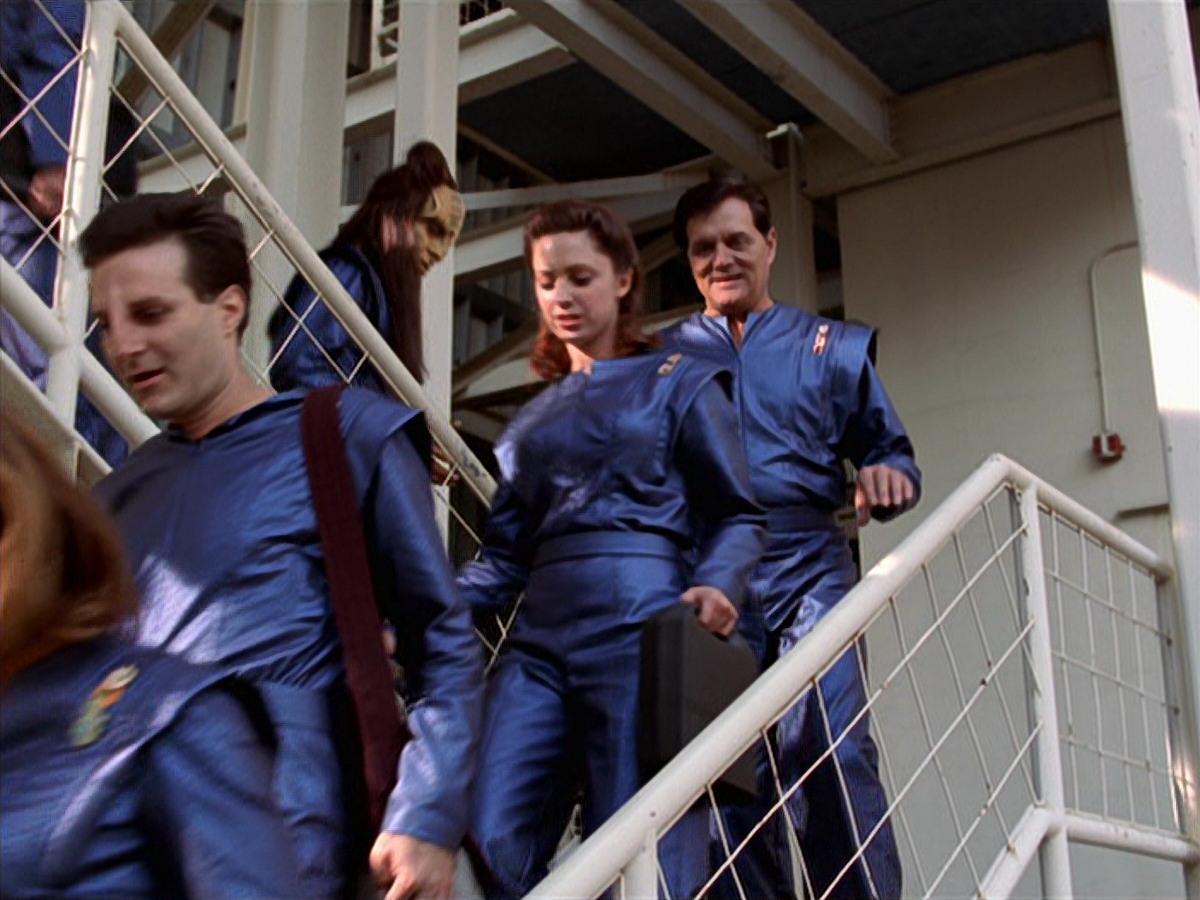 extant_StarTrek_VOY_7x16-WorkforcePart1_0047.jpg