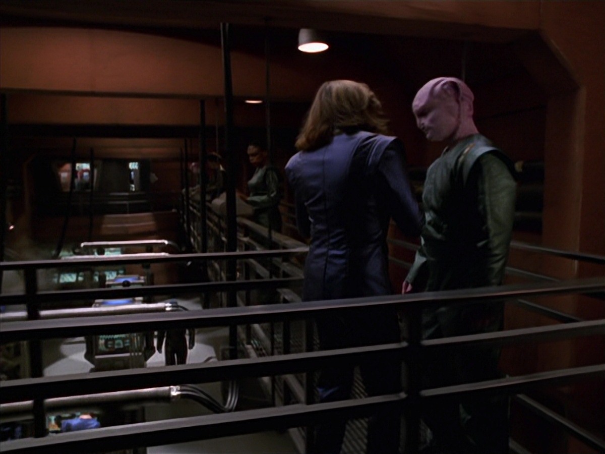 extant_StarTrek_VOY_7x16-WorkforcePart1_0088.jpg