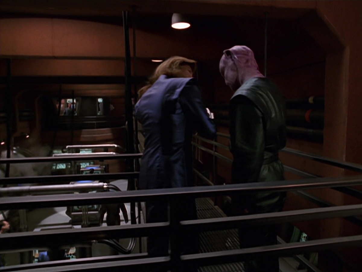 extant_StarTrek_VOY_7x16-WorkforcePart1_0089.jpg