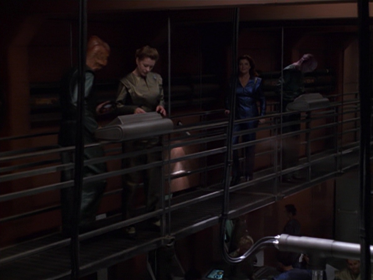 extant_StarTrek_VOY_7x16-WorkforcePart1_0100.jpg
