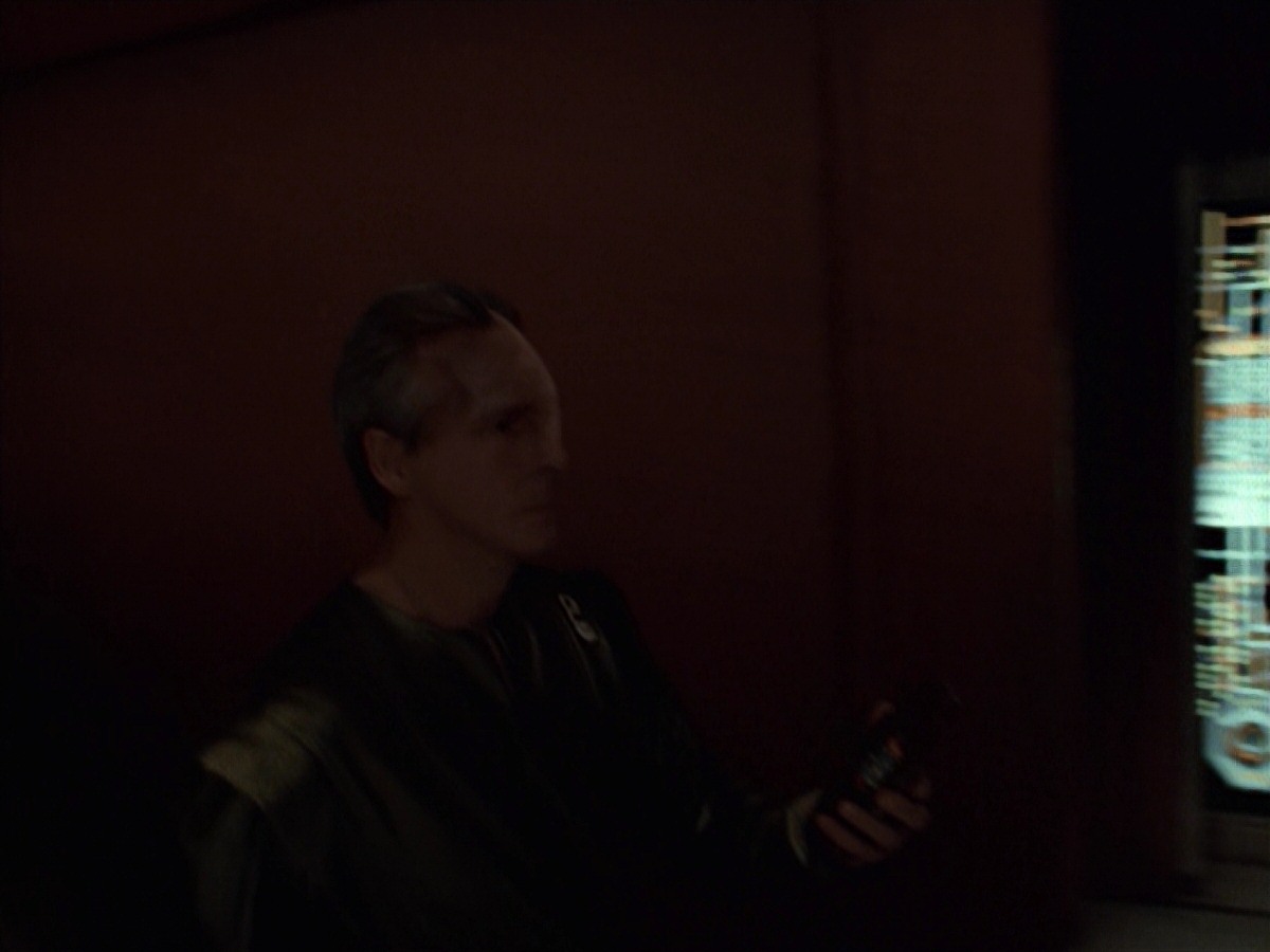 extant_StarTrek_VOY_7x16-WorkforcePart1_0358.jpg
