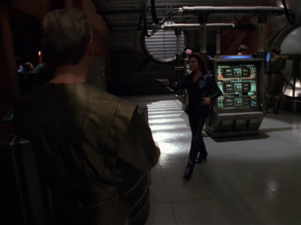 extant_StarTrek_VOY_7x16-WorkforcePart1_0363.jpg