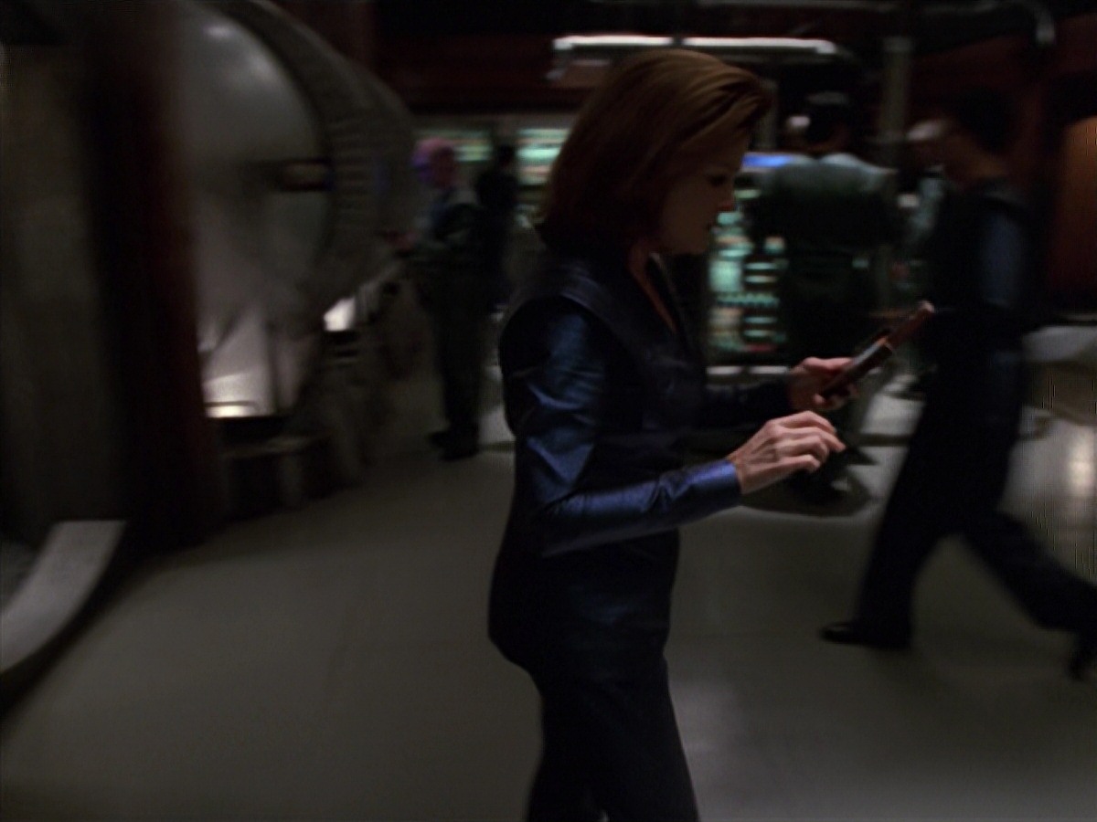 extant_StarTrek_VOY_7x16-WorkforcePart1_0381.jpg