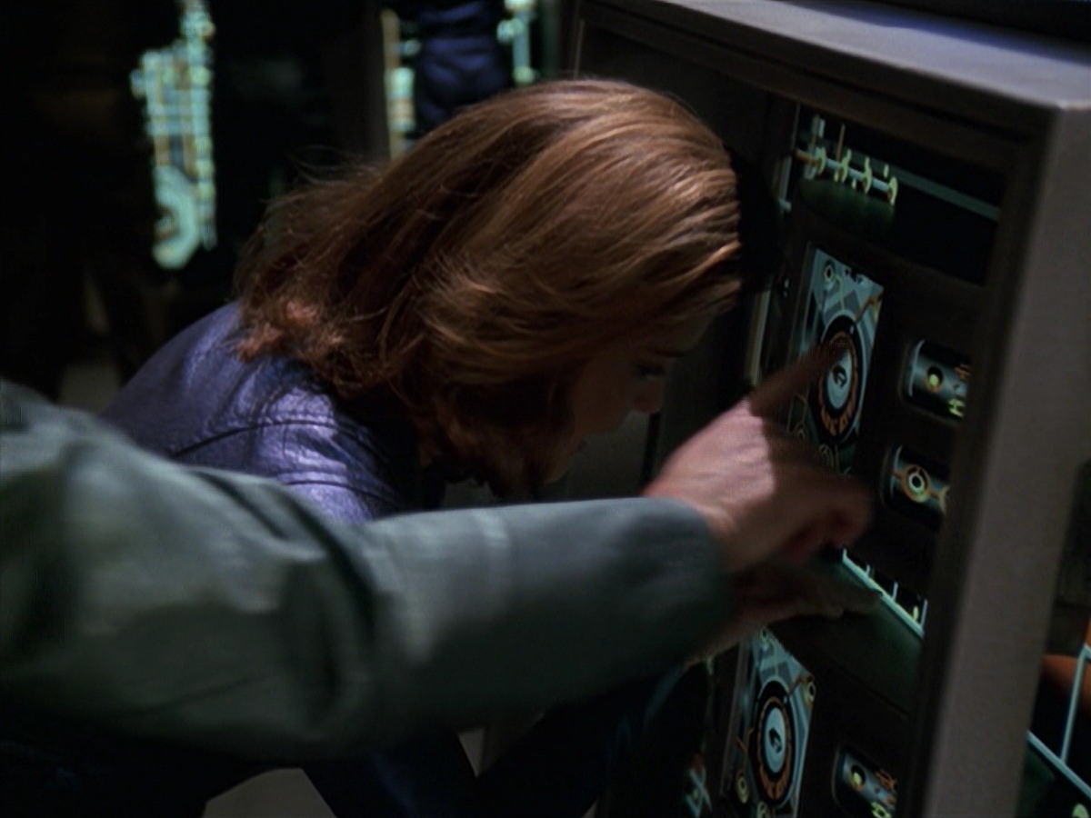 extant_StarTrek_VOY_7x16-WorkforcePart1_0414.jpg