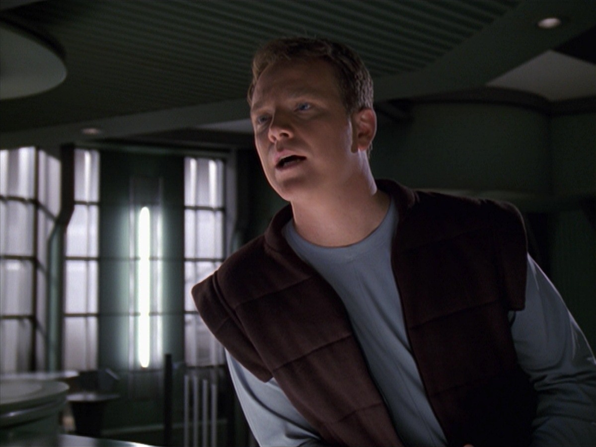 extant_StarTrek_VOY_7x16-WorkforcePart1_0587.jpg