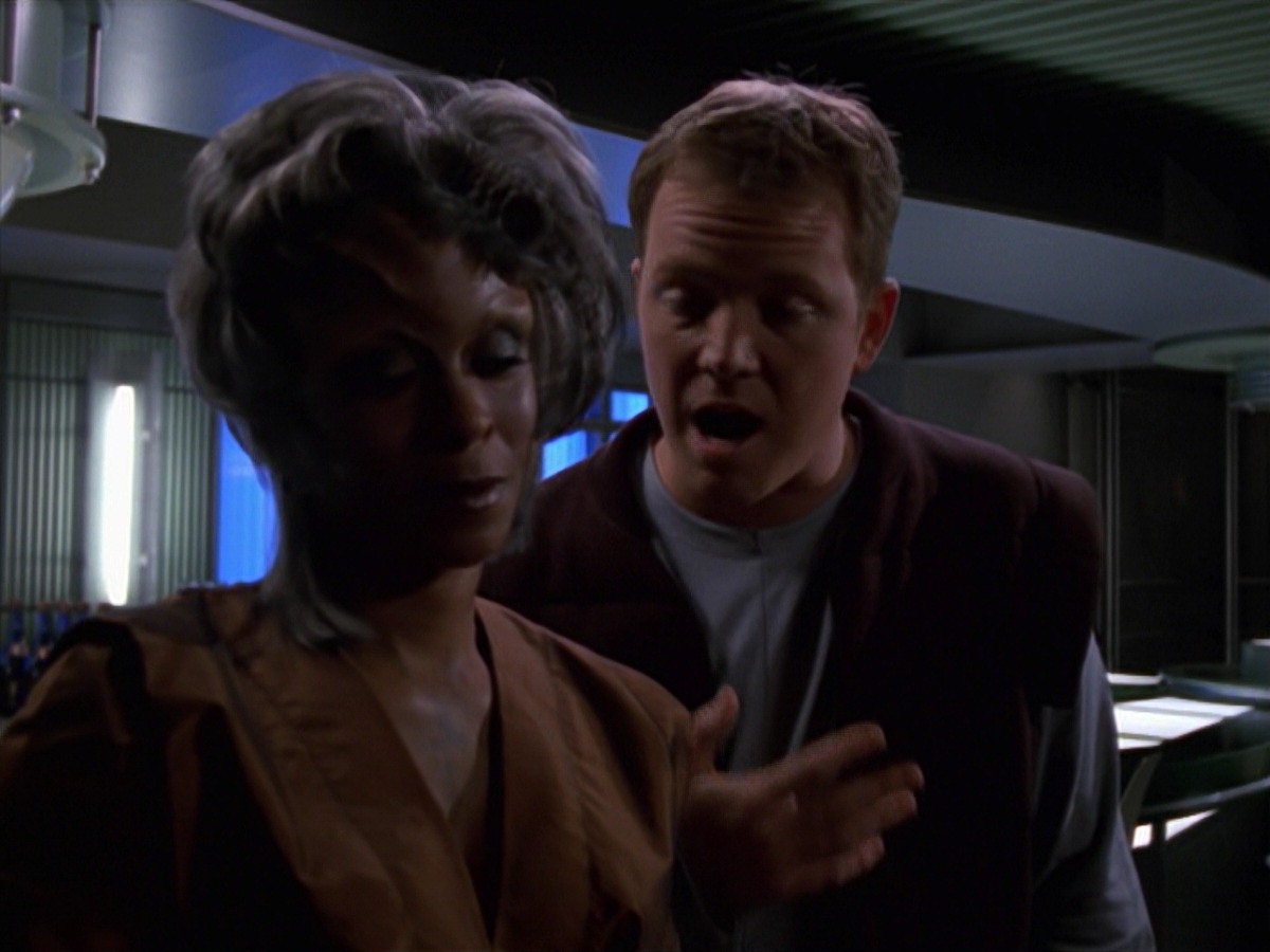 extant_StarTrek_VOY_7x16-WorkforcePart1_0607.jpg