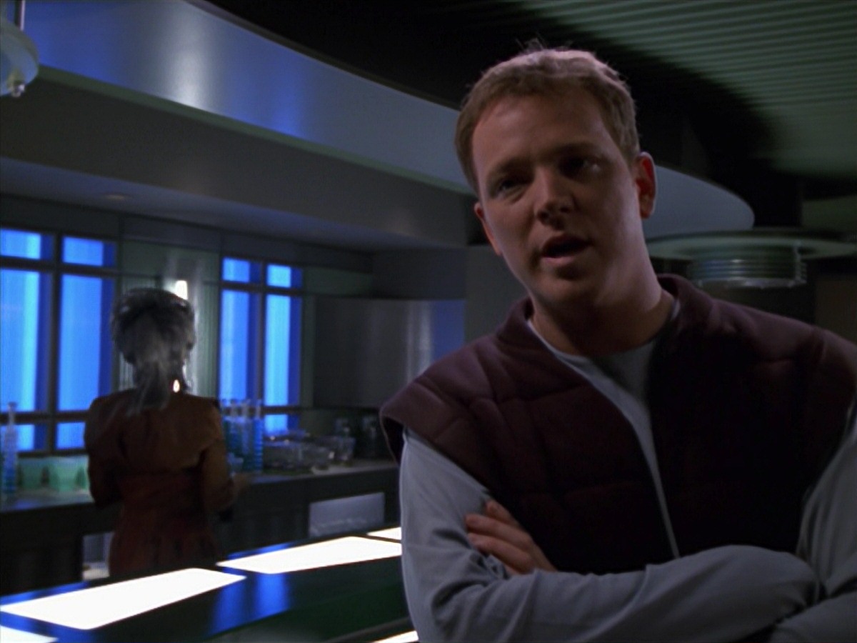 extant_StarTrek_VOY_7x16-WorkforcePart1_0633.jpg