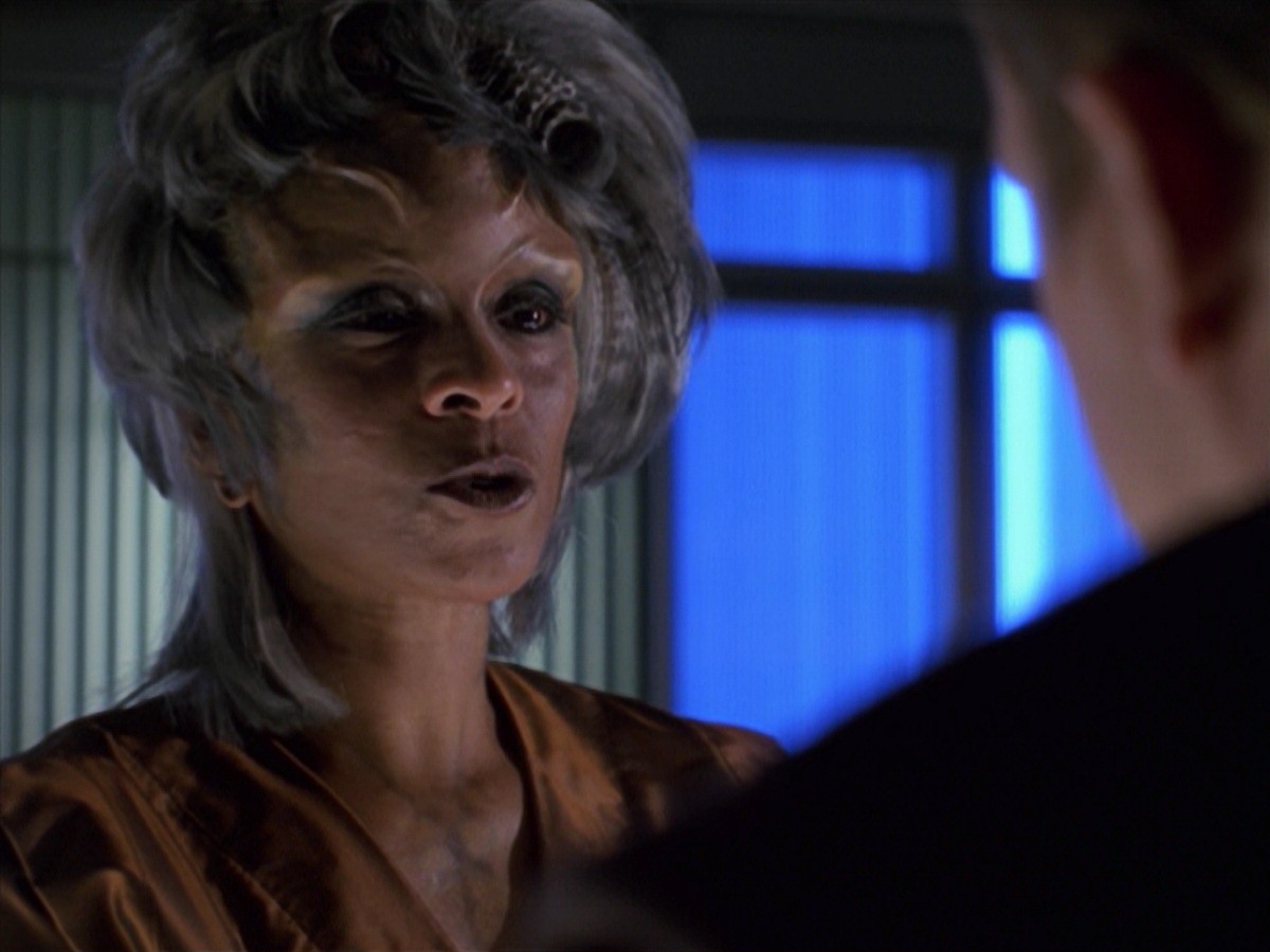 extant_StarTrek_VOY_7x16-WorkforcePart1_0686.jpg