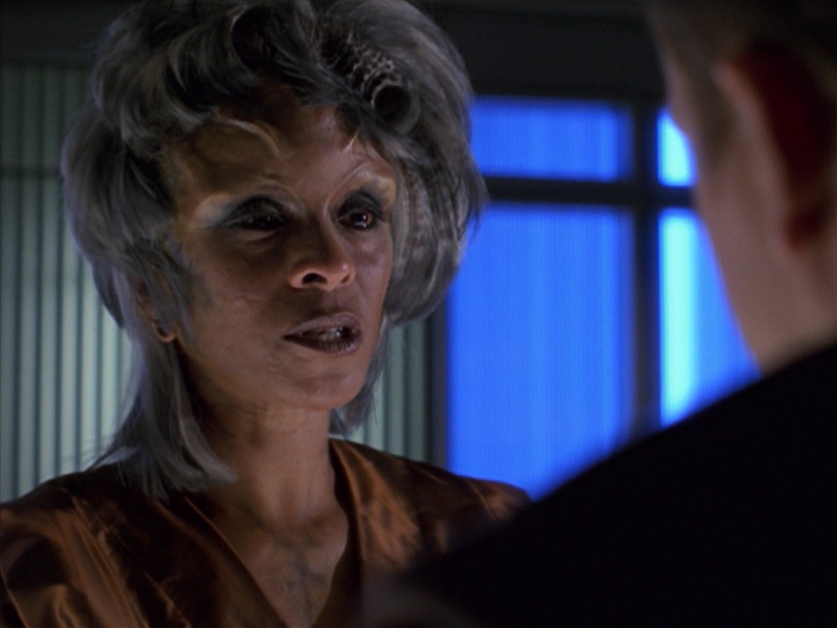 extant_StarTrek_VOY_7x16-WorkforcePart1_0688.jpg