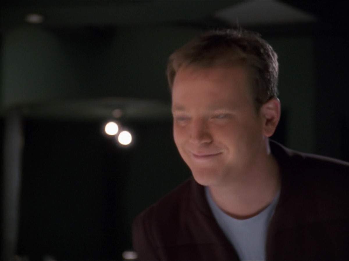 extant_StarTrek_VOY_7x16-WorkforcePart1_0701.jpg