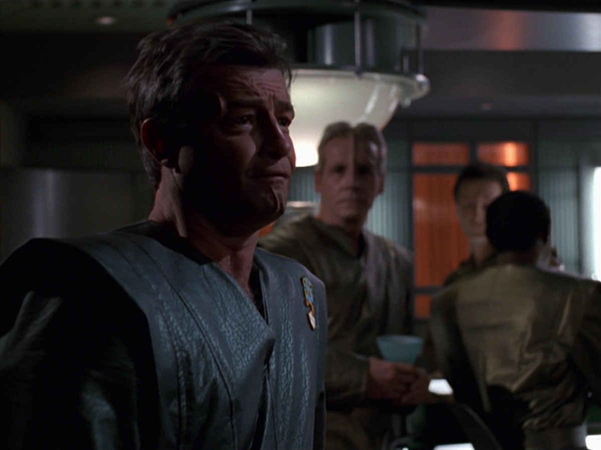 extant_StarTrek_VOY_7x16-WorkforcePart1_0722.jpg