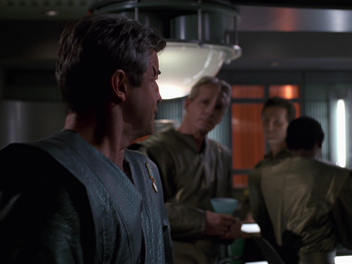 extant_StarTrek_VOY_7x16-WorkforcePart1_0724.jpg