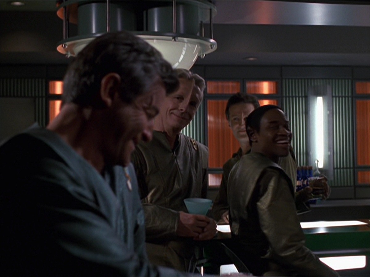 extant_StarTrek_VOY_7x16-WorkforcePart1_0729.jpg
