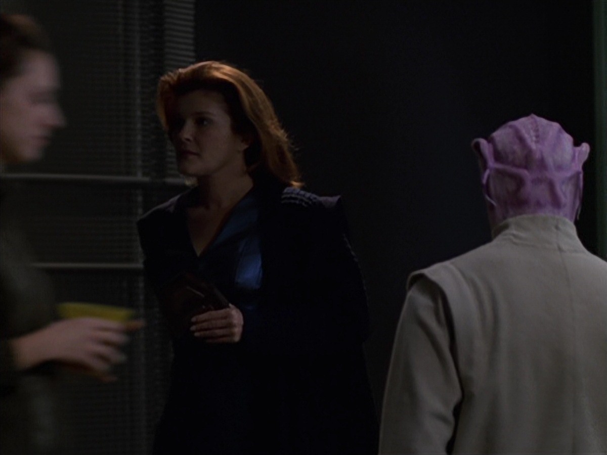 extant_StarTrek_VOY_7x16-WorkforcePart1_0766.jpg