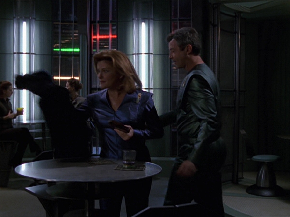 extant_StarTrek_VOY_7x16-WorkforcePart1_0776.jpg