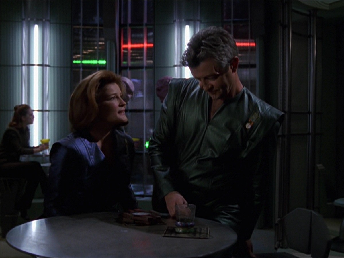 extant_StarTrek_VOY_7x16-WorkforcePart1_0787.jpg