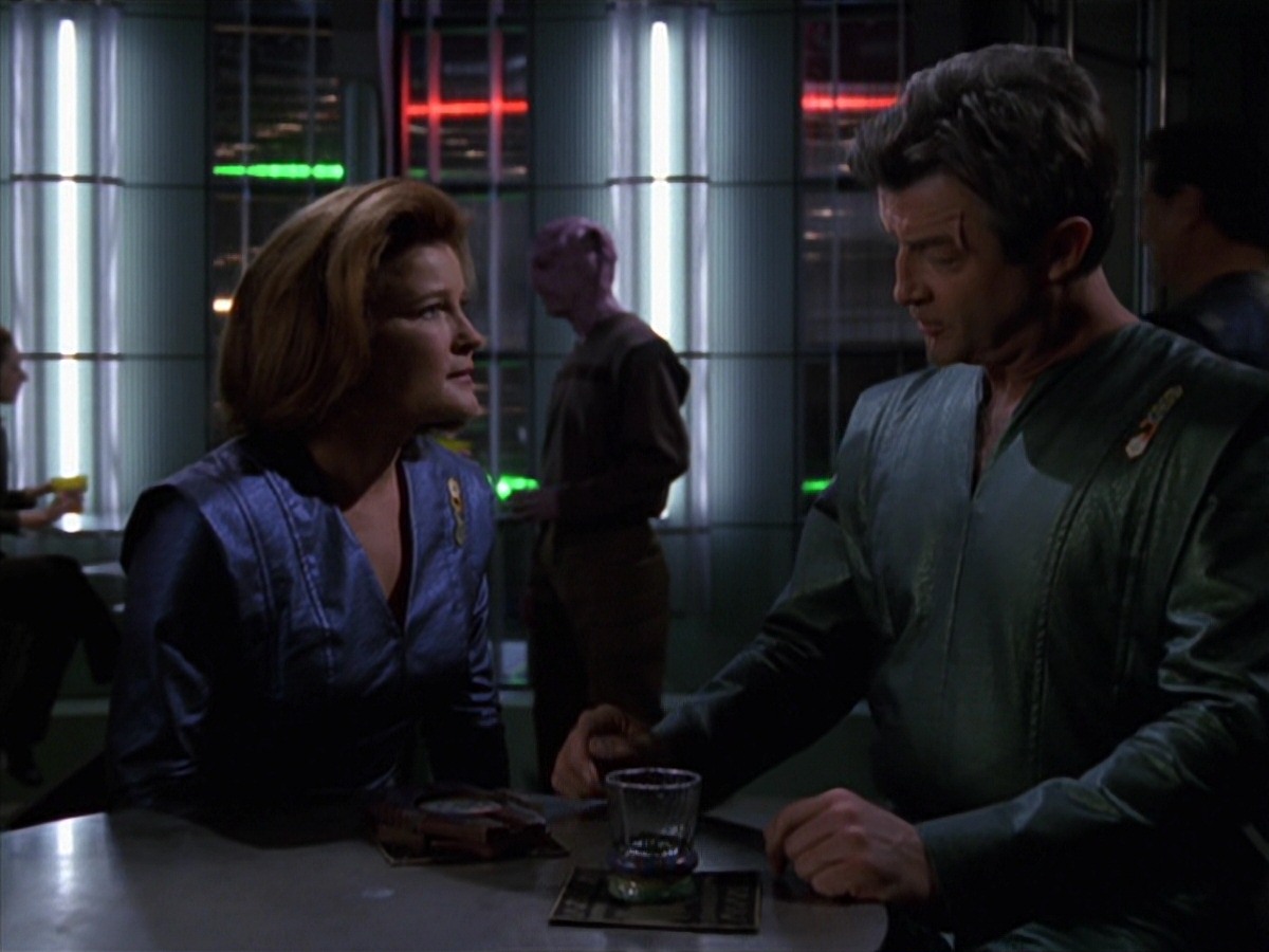 extant_StarTrek_VOY_7x16-WorkforcePart1_0792.jpg