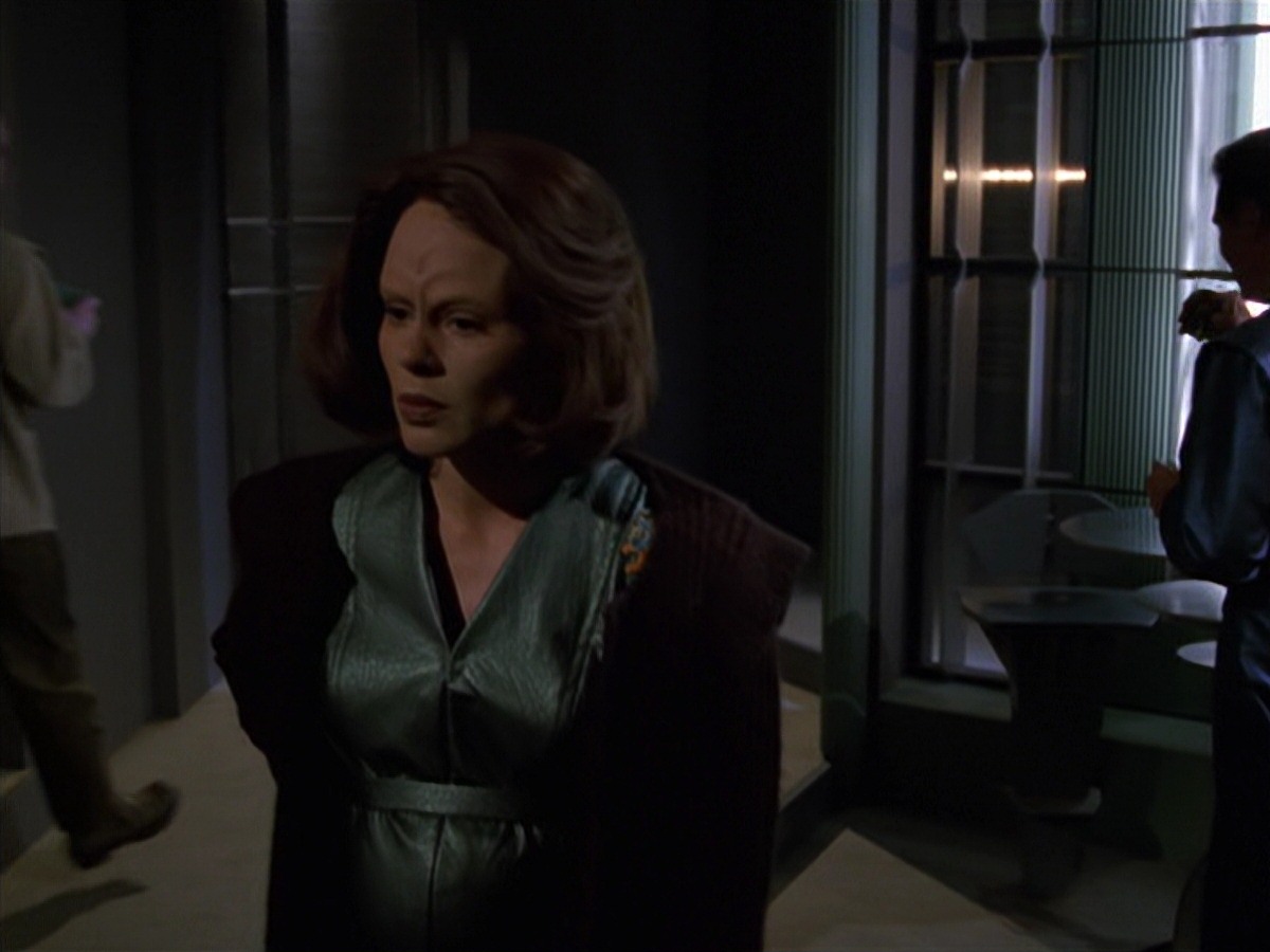 extant_StarTrek_VOY_7x16-WorkforcePart1_0848.jpg