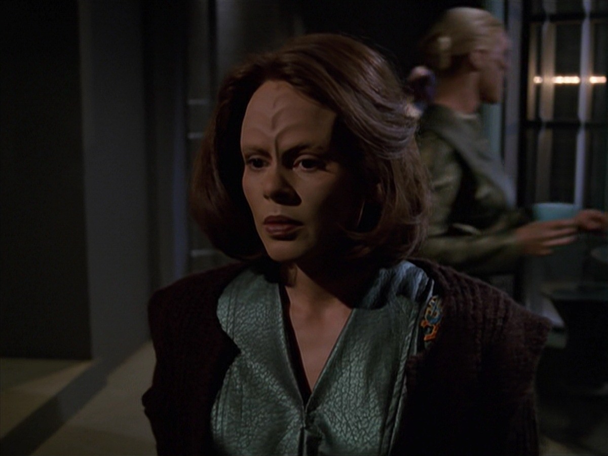 extant_StarTrek_VOY_7x16-WorkforcePart1_0851.jpg