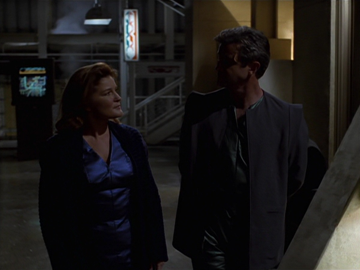 extant_StarTrek_VOY_7x16-WorkforcePart1_0907.jpg
