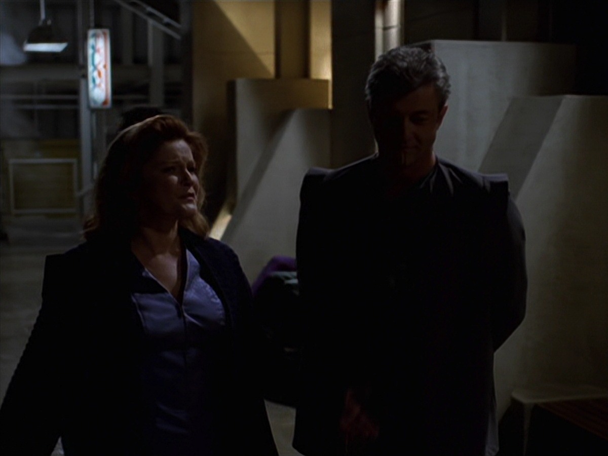 extant_StarTrek_VOY_7x16-WorkforcePart1_0912.jpg