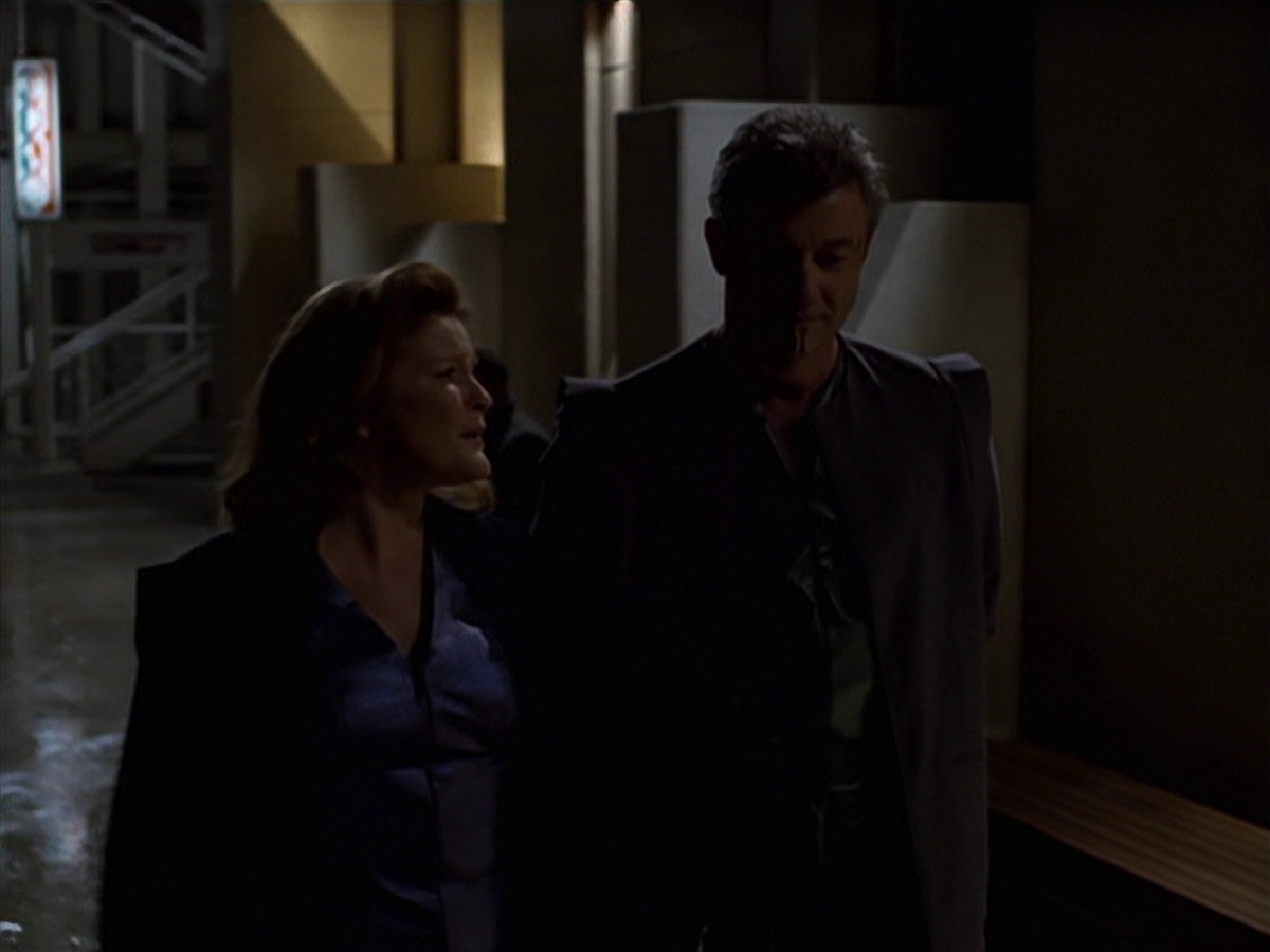 extant_StarTrek_VOY_7x16-WorkforcePart1_0914.jpg