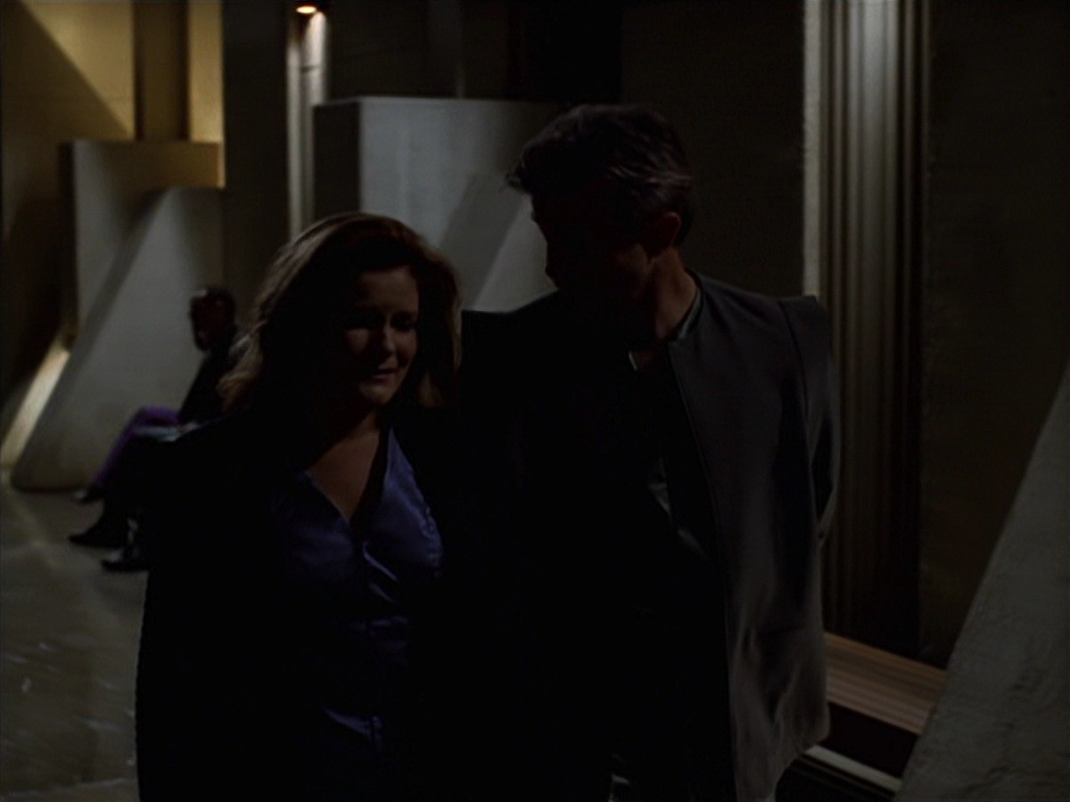 extant_StarTrek_VOY_7x16-WorkforcePart1_0916.jpg