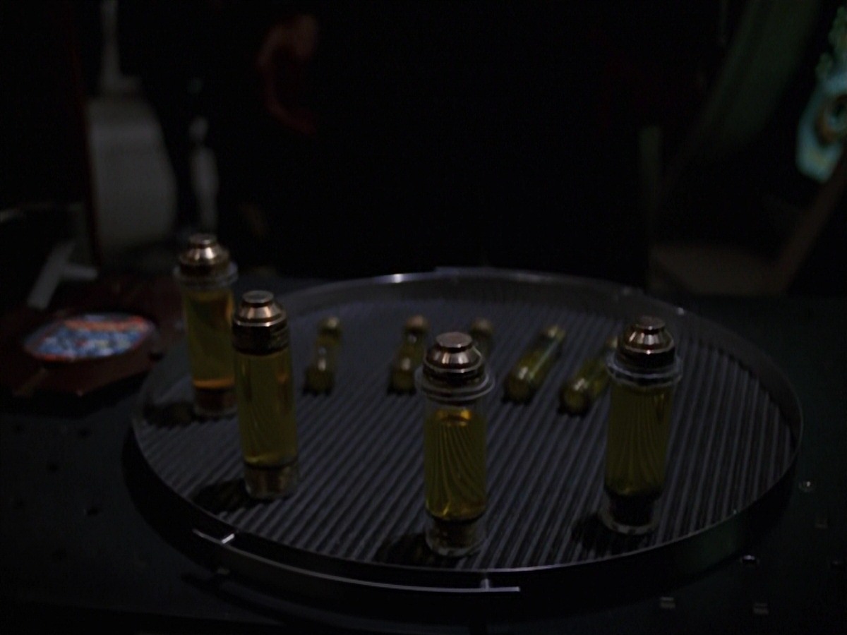 extant_StarTrek_VOY_7x16-WorkforcePart1_1039.jpg