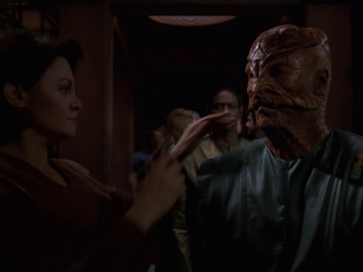 extant_StarTrek_VOY_7x16-WorkforcePart1_1047.jpg