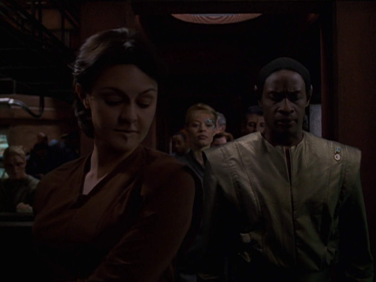 extant_StarTrek_VOY_7x16-WorkforcePart1_1051.jpg