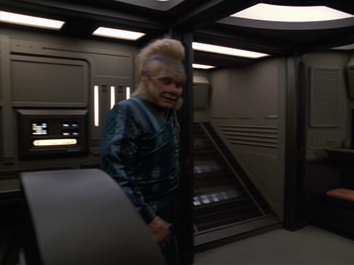 extant_StarTrek_VOY_7x16-WorkforcePart1_1187.jpg