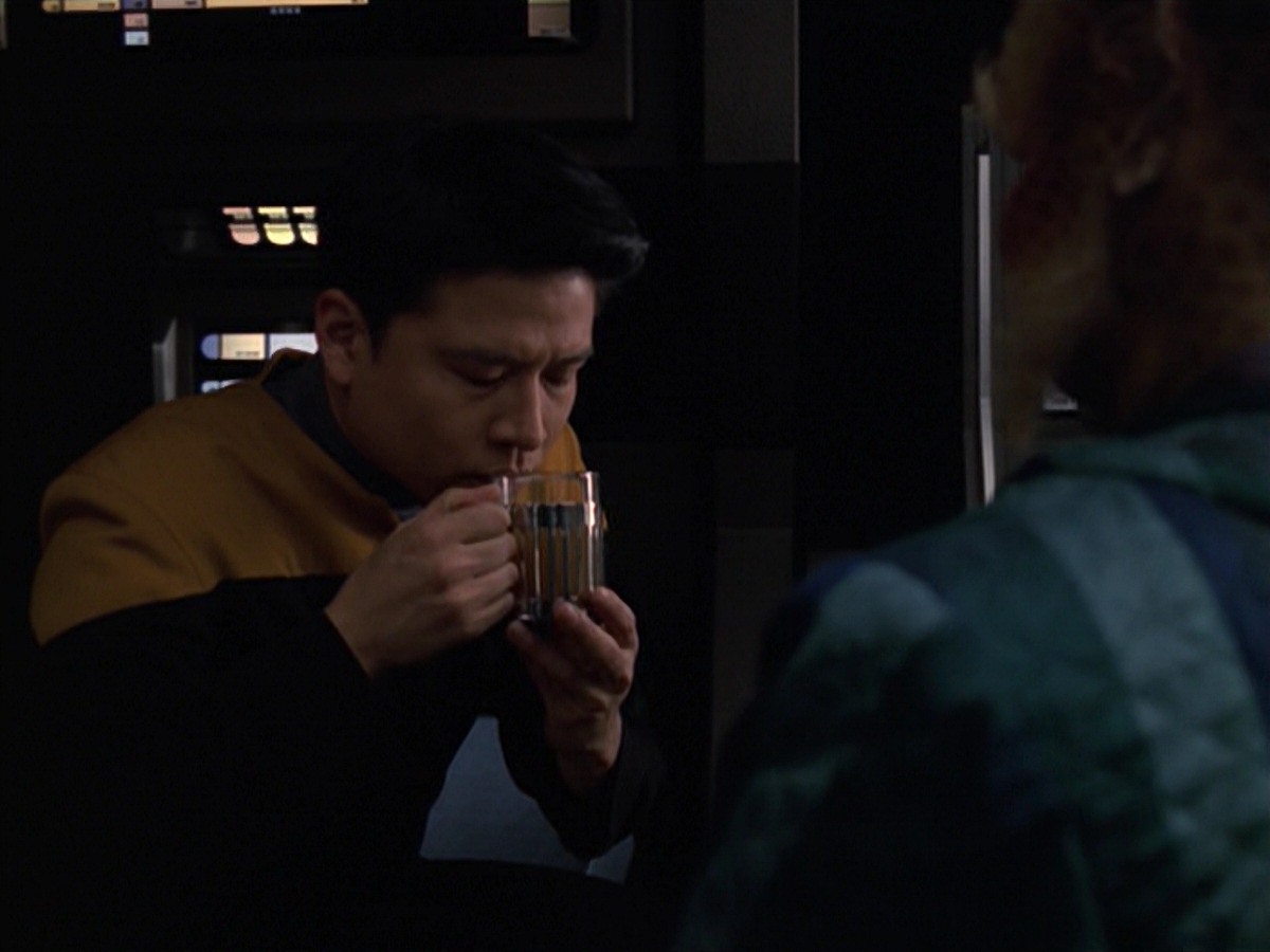 extant_StarTrek_VOY_7x16-WorkforcePart1_1208.jpg