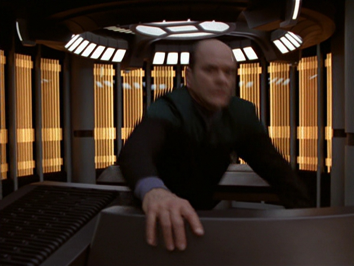 extant_StarTrek_VOY_7x16-WorkforcePart1_1422.jpg