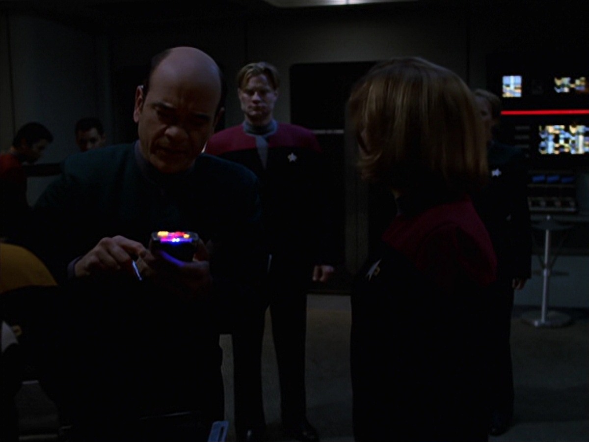 extant_StarTrek_VOY_7x16-WorkforcePart1_1457.jpg