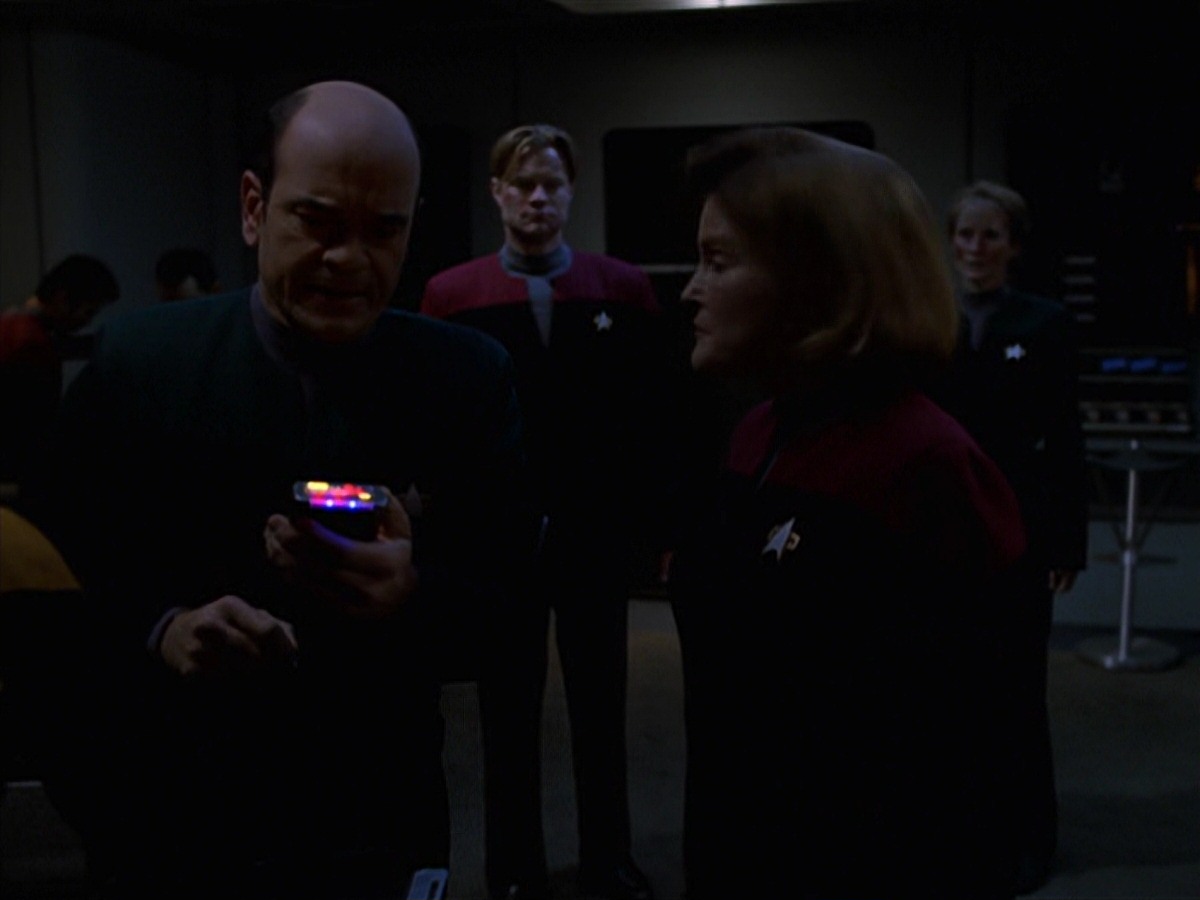 extant_StarTrek_VOY_7x16-WorkforcePart1_1459.jpg