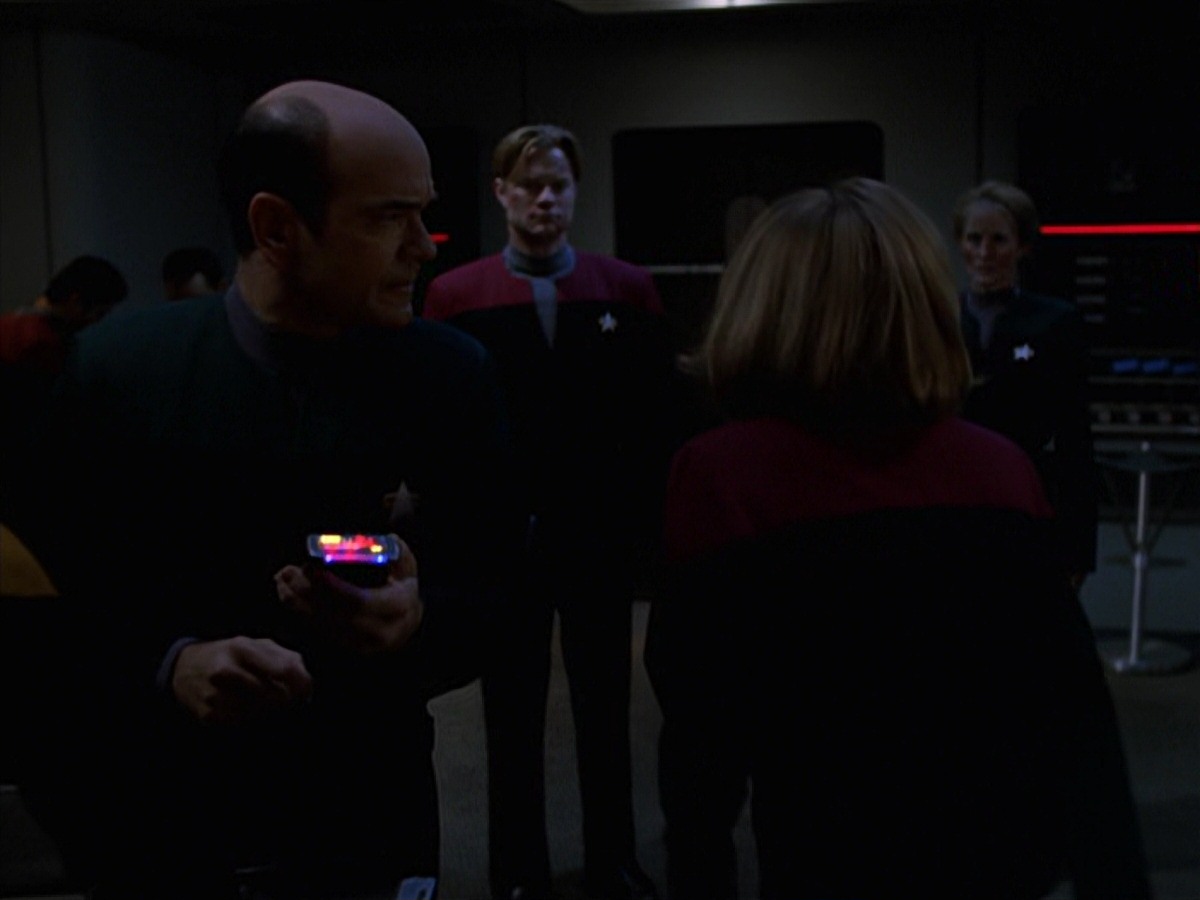 extant_StarTrek_VOY_7x16-WorkforcePart1_1460.jpg