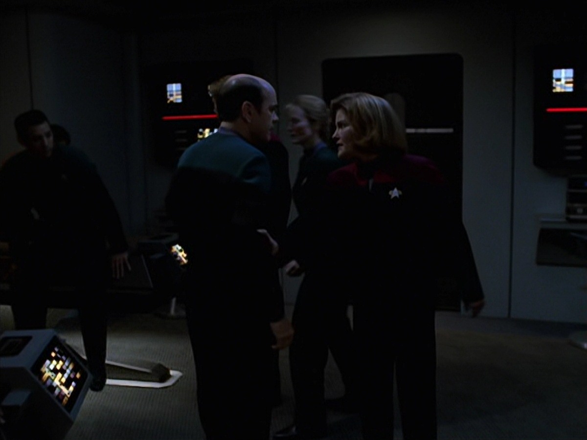 extant_StarTrek_VOY_7x16-WorkforcePart1_1464.jpg