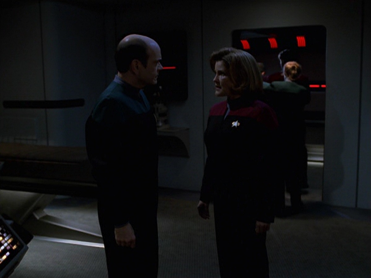 extant_StarTrek_VOY_7x16-WorkforcePart1_1471.jpg