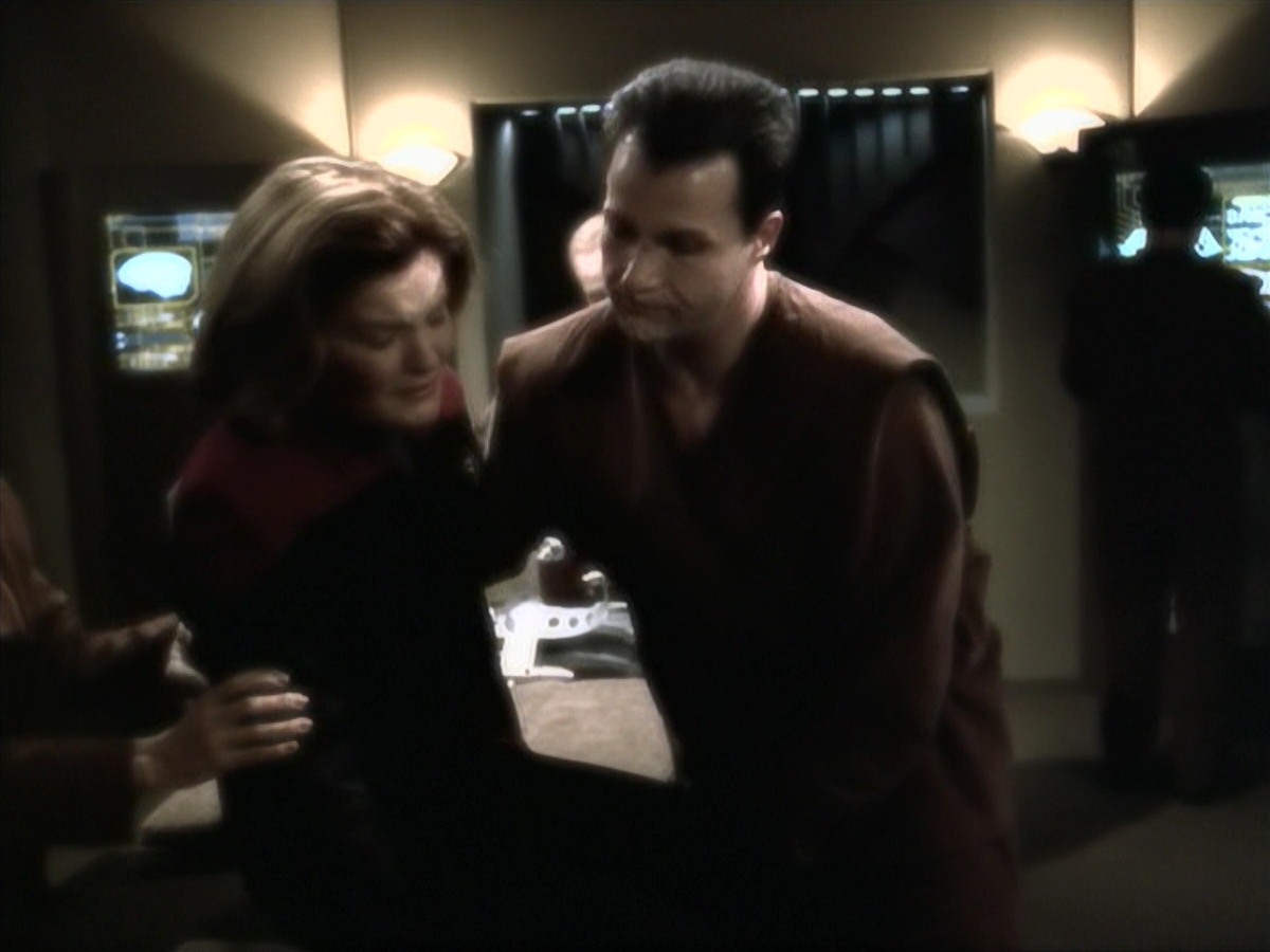 extant_StarTrek_VOY_7x16-WorkforcePart1_1726.jpg