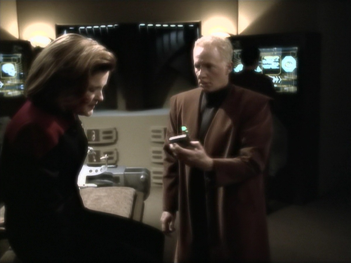 extant_StarTrek_VOY_7x16-WorkforcePart1_1730.jpg