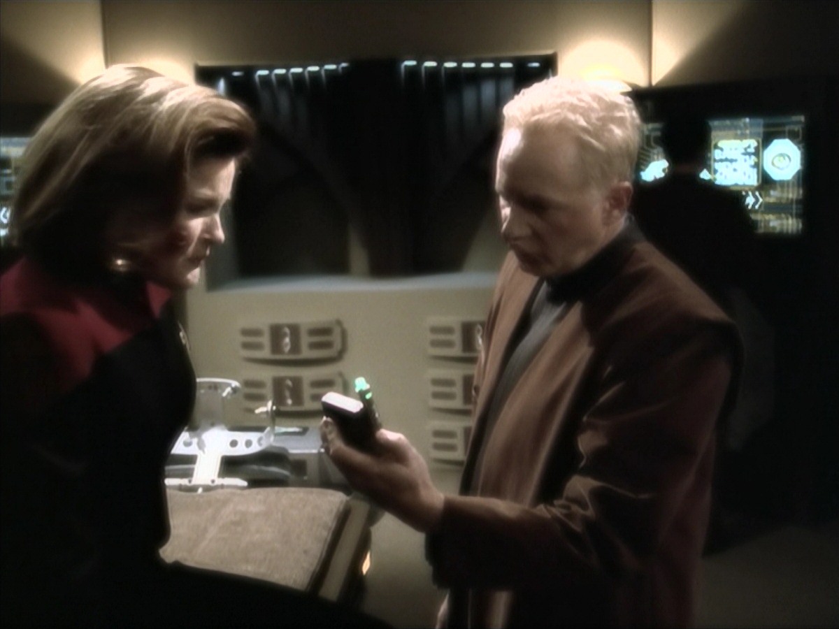 extant_StarTrek_VOY_7x16-WorkforcePart1_1734.jpg