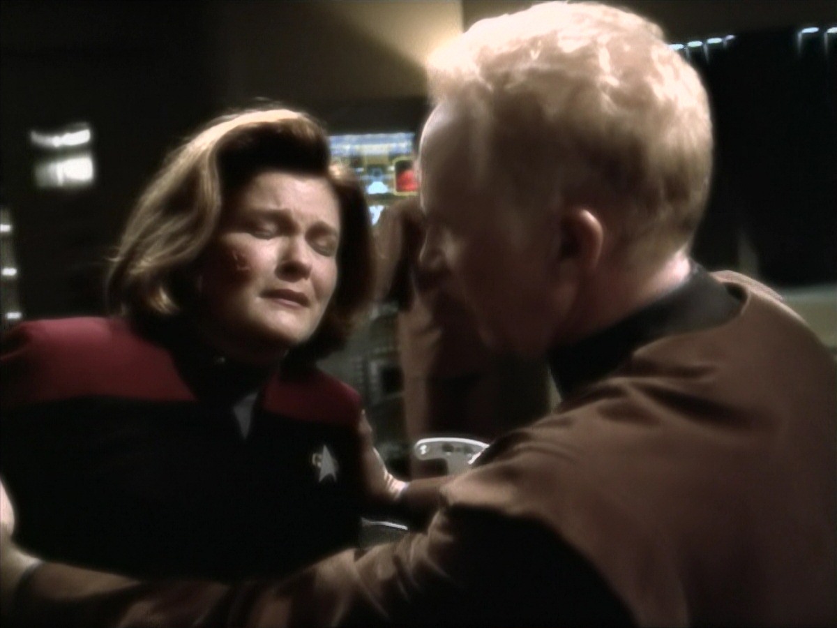 extant_StarTrek_VOY_7x16-WorkforcePart1_1748.jpg