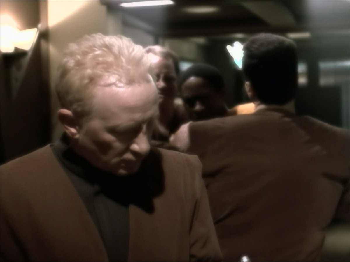 extant_StarTrek_VOY_7x16-WorkforcePart1_1818.jpg