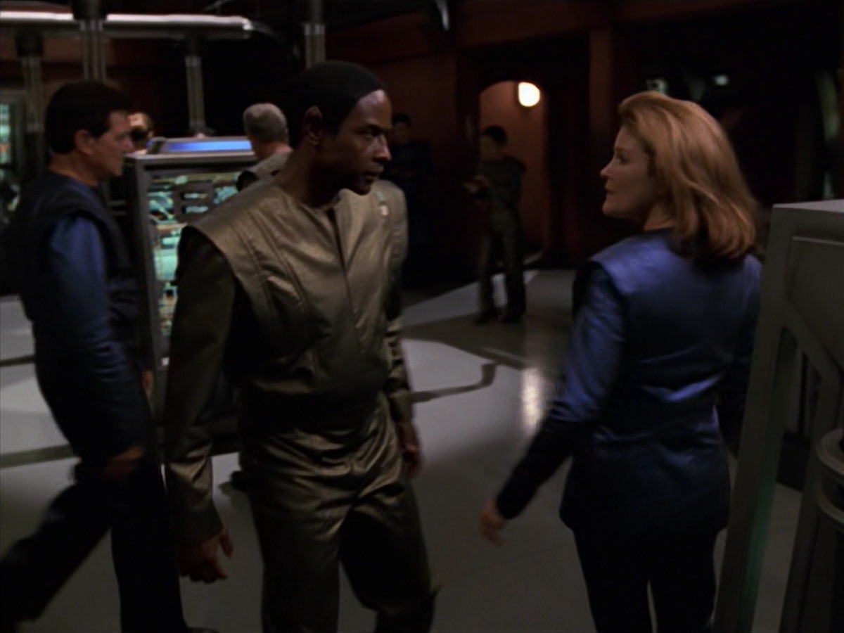 extant_StarTrek_VOY_7x16-WorkforcePart1_1842.jpg