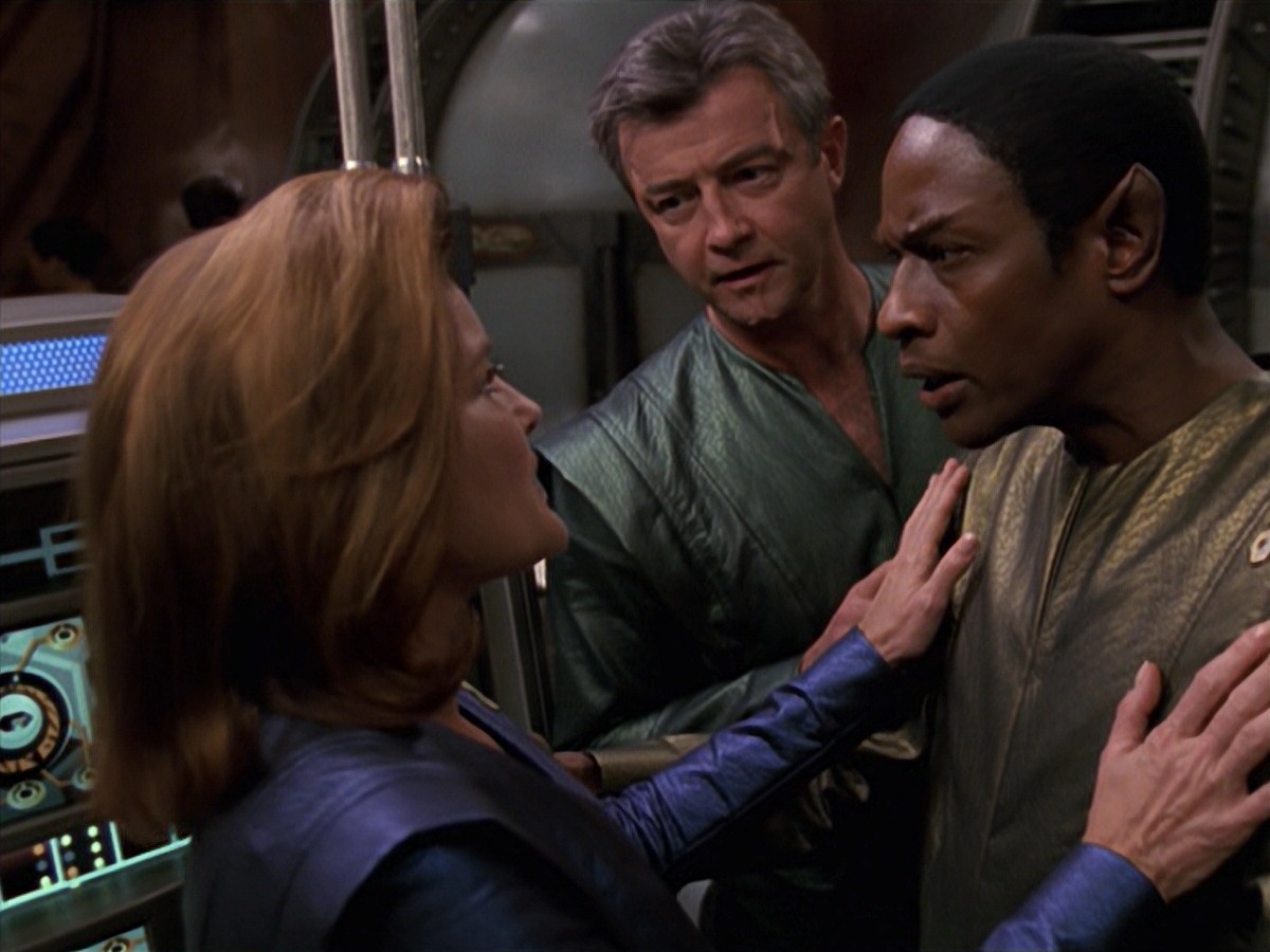extant_StarTrek_VOY_7x16-WorkforcePart1_1895.jpg